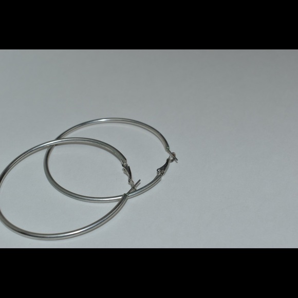 We are selling a three-piece set - Picture 3 of 6